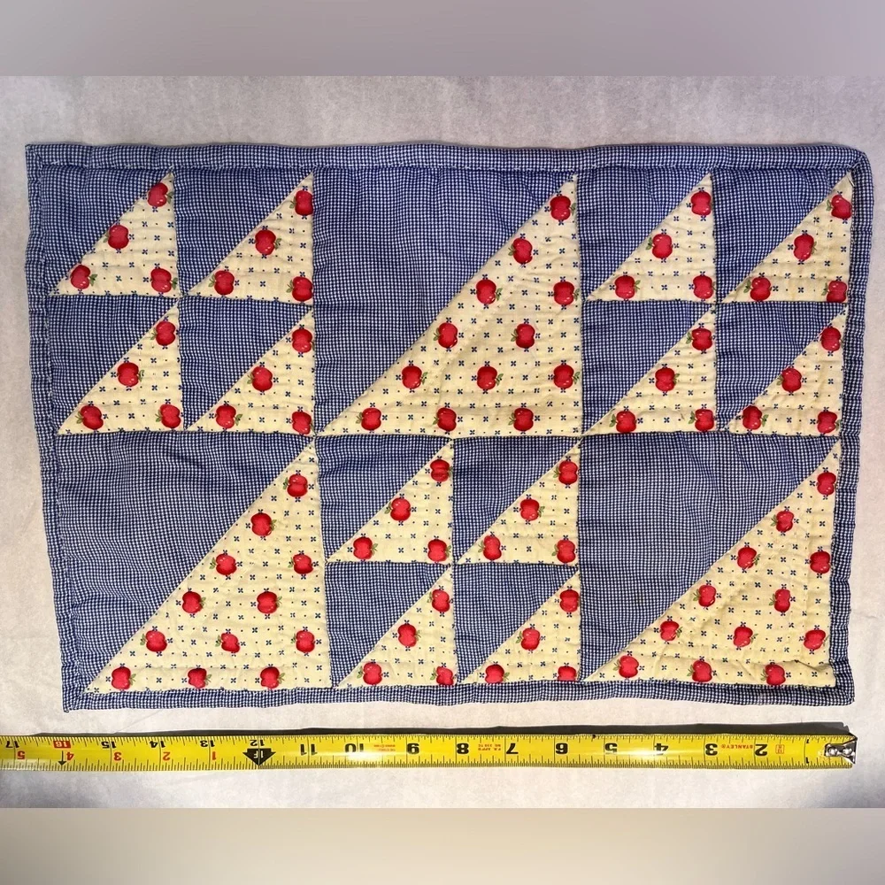 Vintage Hand Quilted Patchwork Wall Hanging or Table Topper | Apple Pattern